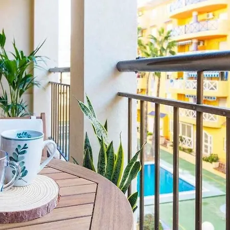 Pink Arena - Warm & Bright *